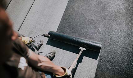 Flachdacharbeiten & Flachdachsanierung